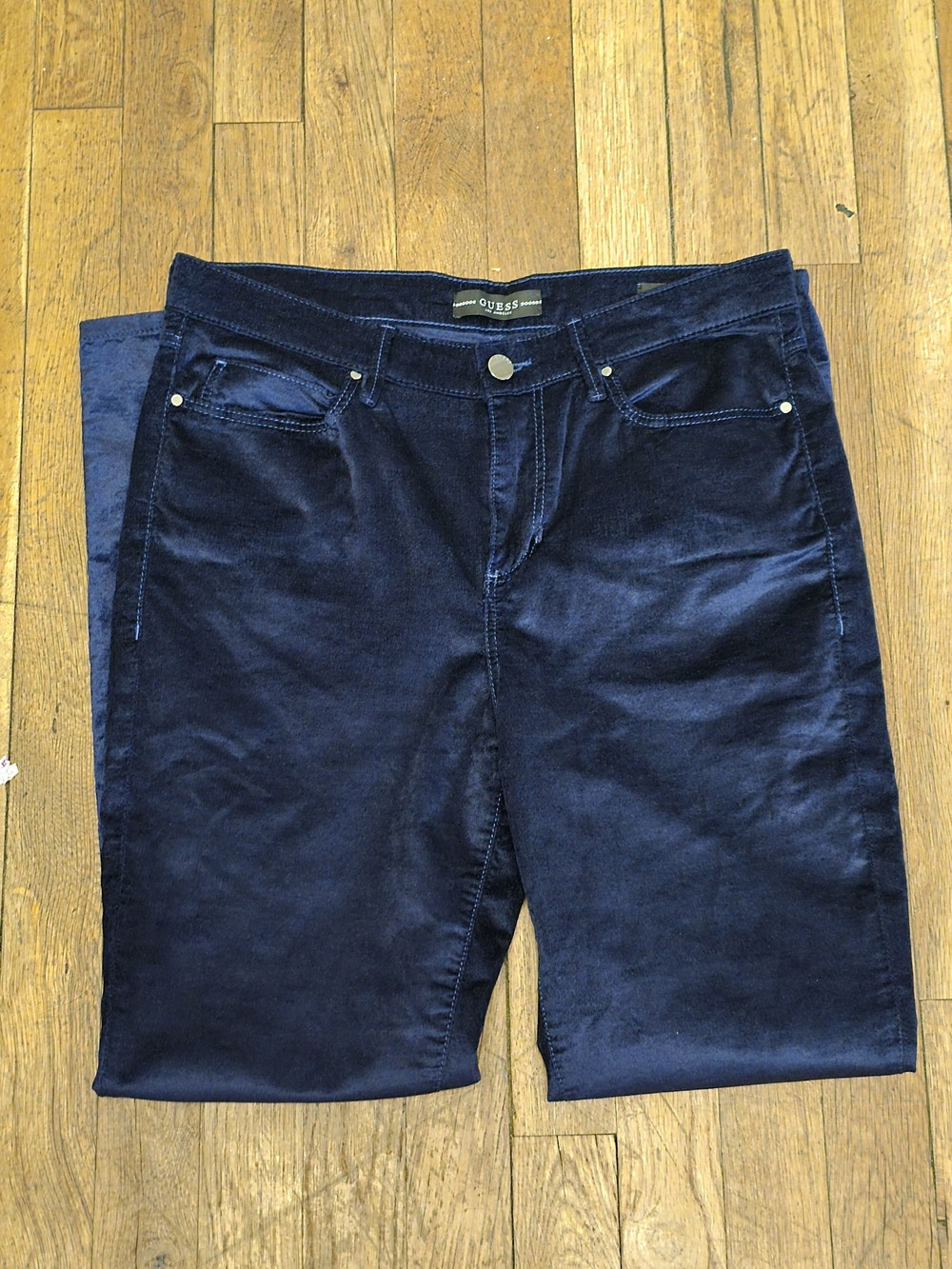 GUESS Women’s Dark Navy 1981 Skinny High Velvet Pants